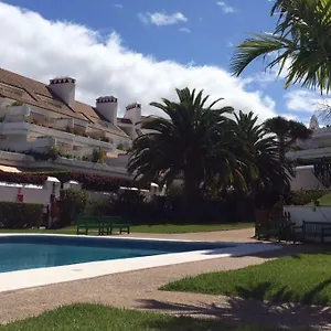 https://apartamentos-con-jardin-y-pescina.tenerifehoteles.net